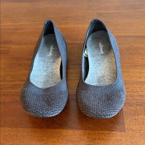 Allbirds Ladies Tree Breezer Ballet Flats. Size 8.5. Black/dark gray.